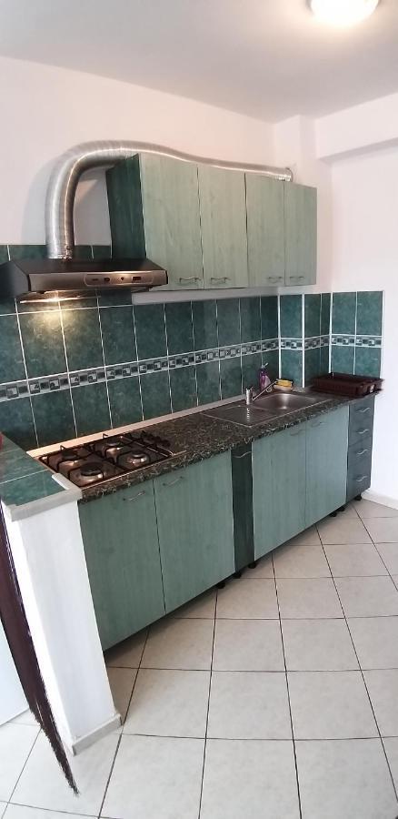 Geo Studios Сатурн Екстер'єр фото